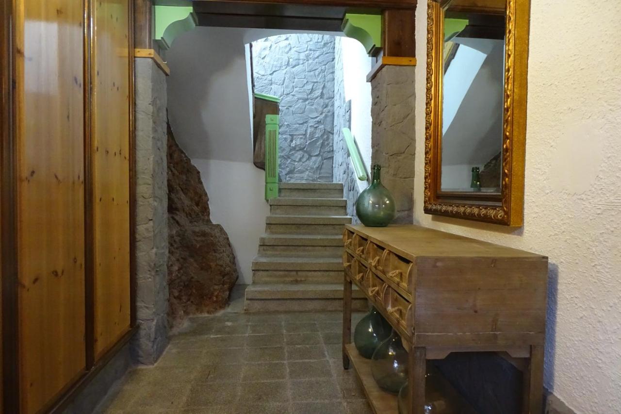 Apartamento A Los Pies Del Rio Ebro Miravet Exterior photo